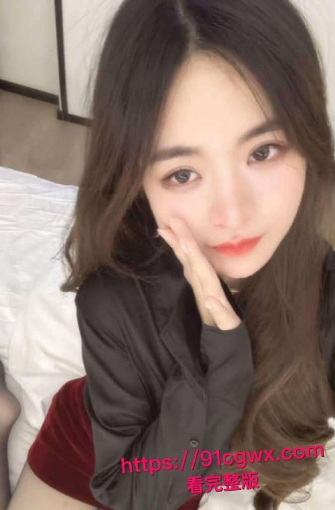 深圳懿德轩76号肥臀女神上手榨精狂欢!后入翘臀猛撞骚穴汁水横飞,女上骑乘鸡巴吸干精液私密视频全网狂转!-4