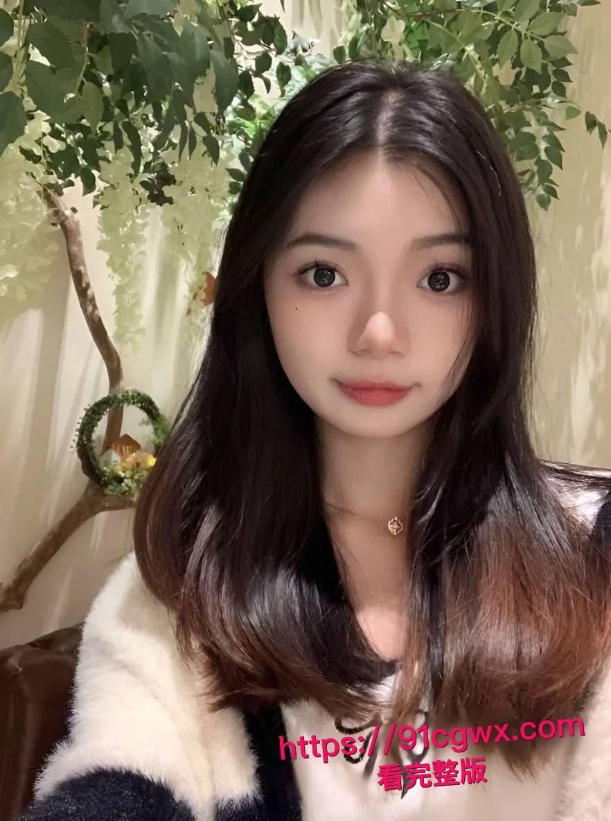 爆燃黑料！抖音网红一直丸与摄影师私拍火辣互动全泄露，豹纹装反向骑乘边录边操，性感尤物身材燃爆羡煞土豪！-3