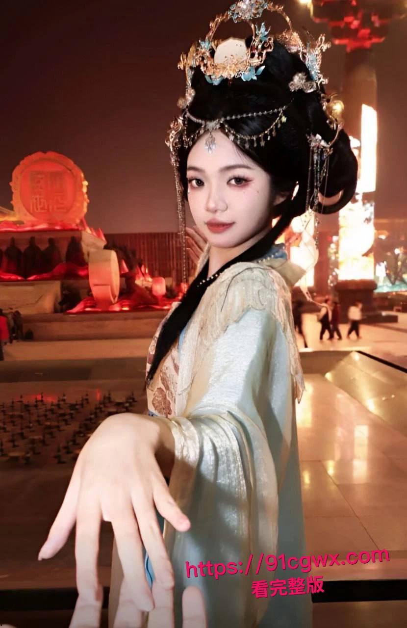 爆燃黑料！抖音网红一直丸与摄影师私拍火辣互动全泄露，豹纹装反向骑乘边录边操，性感尤物身材燃爆羡煞土豪！-4