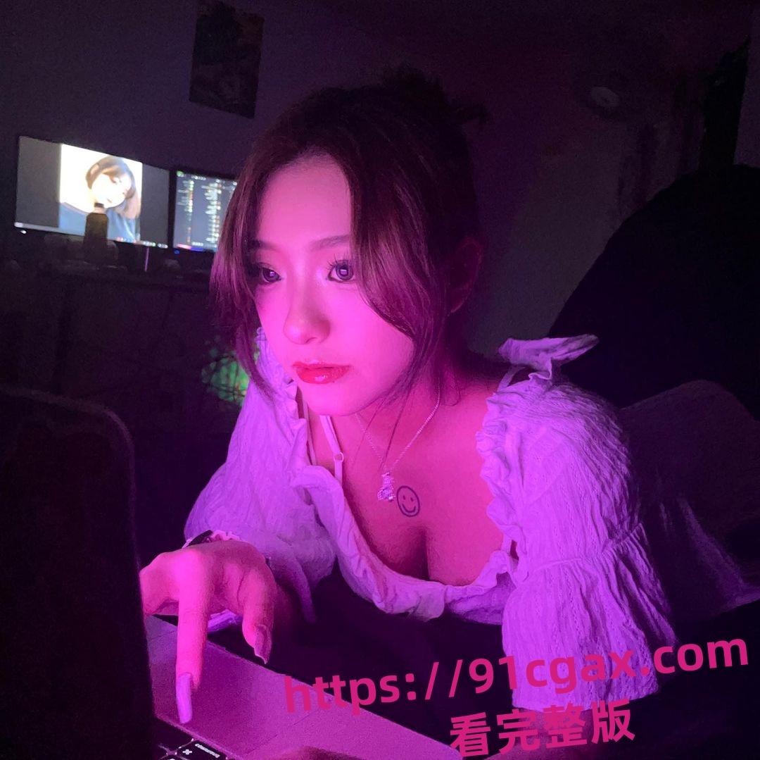 台湾IG高冷网红 医美助理「赵小晴 」与男友啪啪视频流出!女上位疯狂摇摆-8