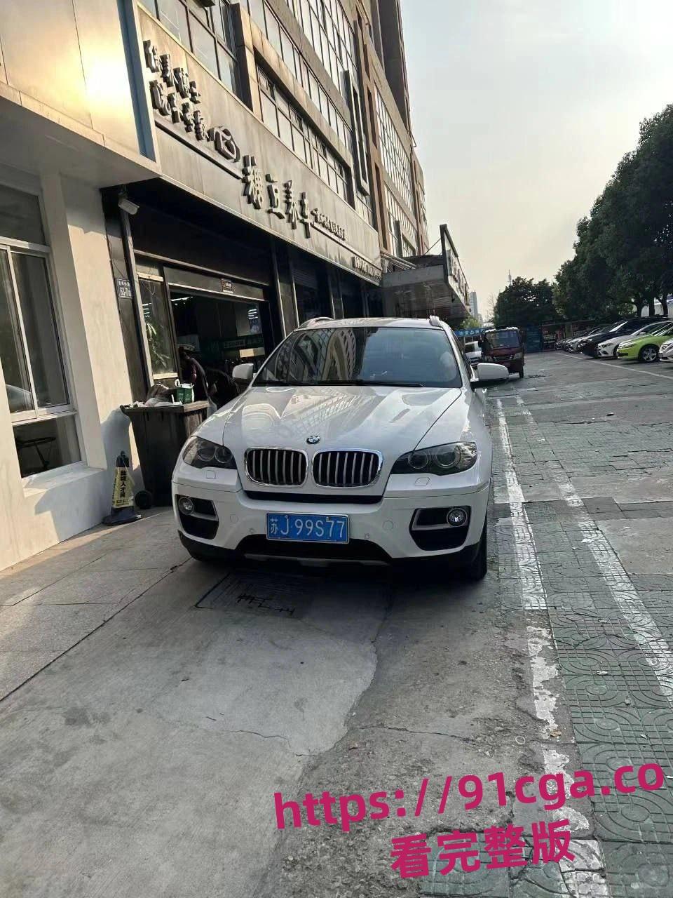 盐城宝马哥车震瓜,地下停车场内搞车震,下车双腿发软-1