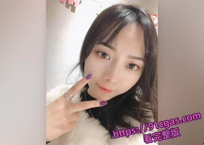 四川传媒极品粉嫩校花 朱姝君 酒吧喝酒被富二代看上带去情趣酒店,出轨视频曝光-2