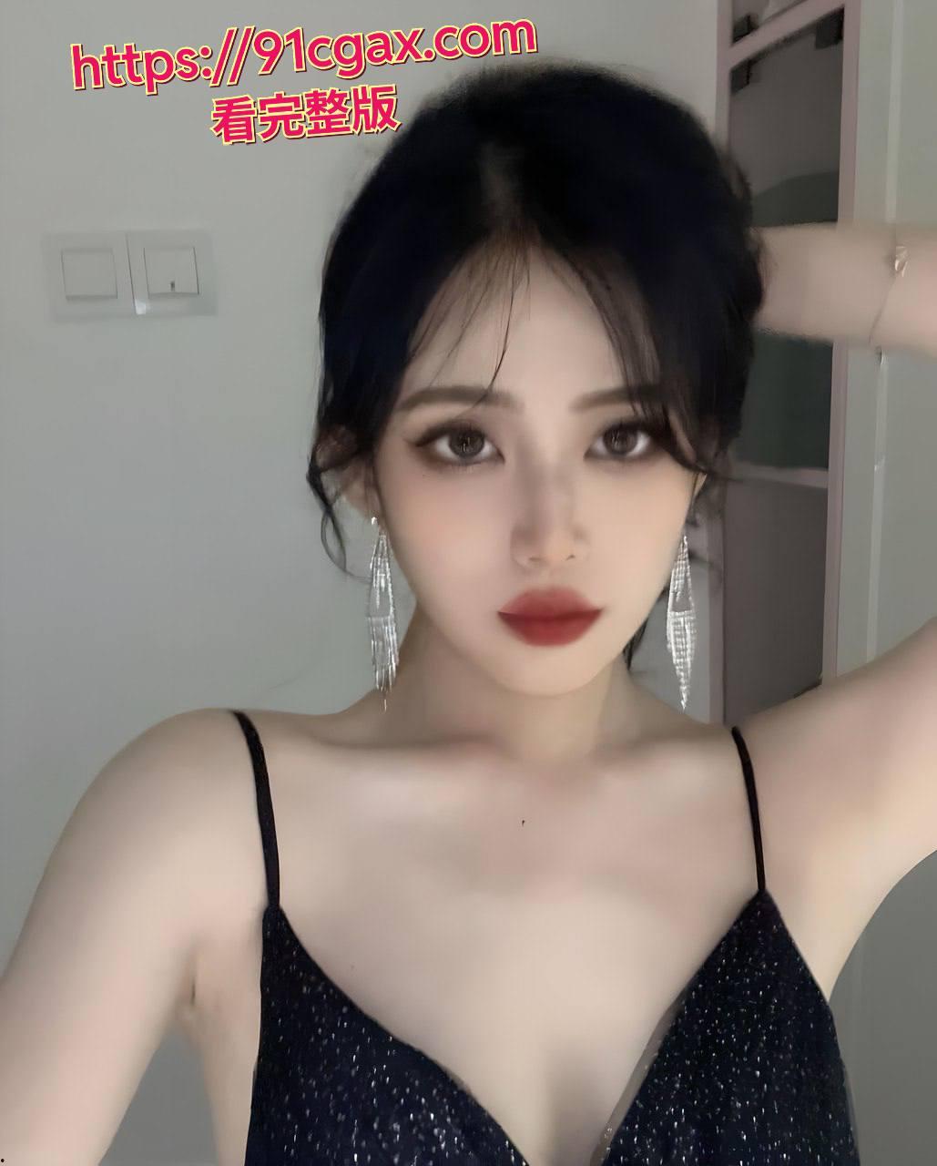 经贸学院高冷女神lixueya私拍视频震撼流出，颠覆清纯形象！-2