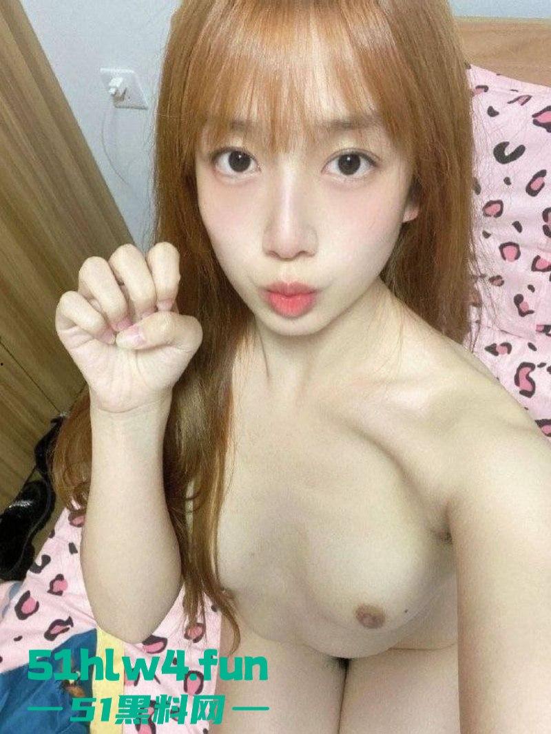 山东大学【袁梦怡】淫荡自拍遭渣男分手曝光,清纯玉女形象却私下抠逼舔鸡太反差。-3