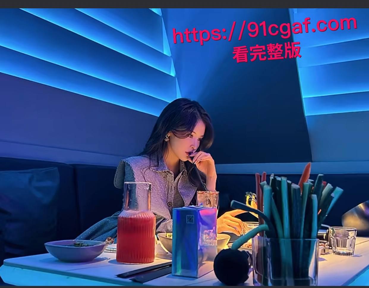 快手千万网红二子爷家暴出轨 潜规则偷吃女徒弟蓝牙 老婆曝光女徒弟给师傅深情口交视频!-6