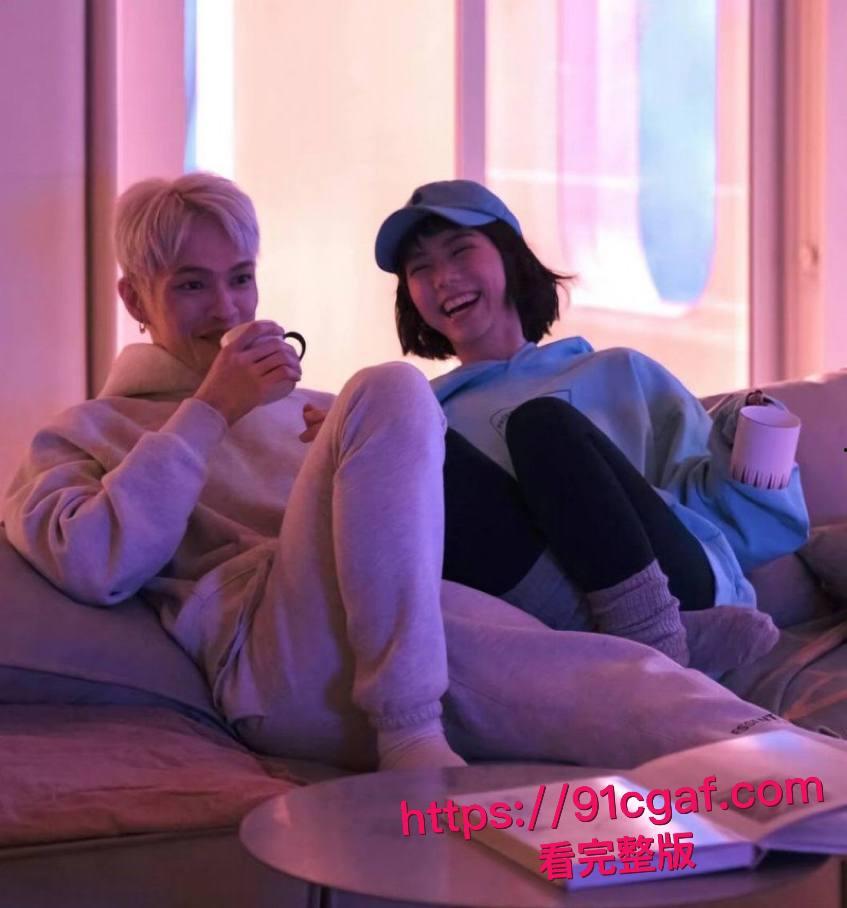 顶流女星 邓紫棋 曝出被绿猛料 男友魏骏杰出轨香港女歌手林芊莹 性爱视频全网独家曝光! #国民级女星邓紫棋 #邓紫棋男友魏骏杰出轨 #邓紫棋被男友绿 #魏骏杰出轨女歌手林芊莹-12