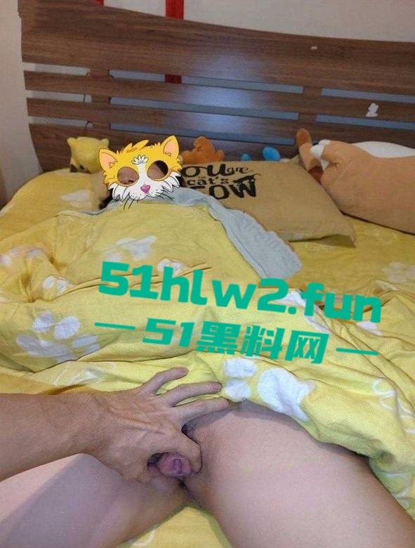 女室友被合租男士迷奸后续意外发展成为了炮友,一场刺激后演变成自己鸡巴套子!-2