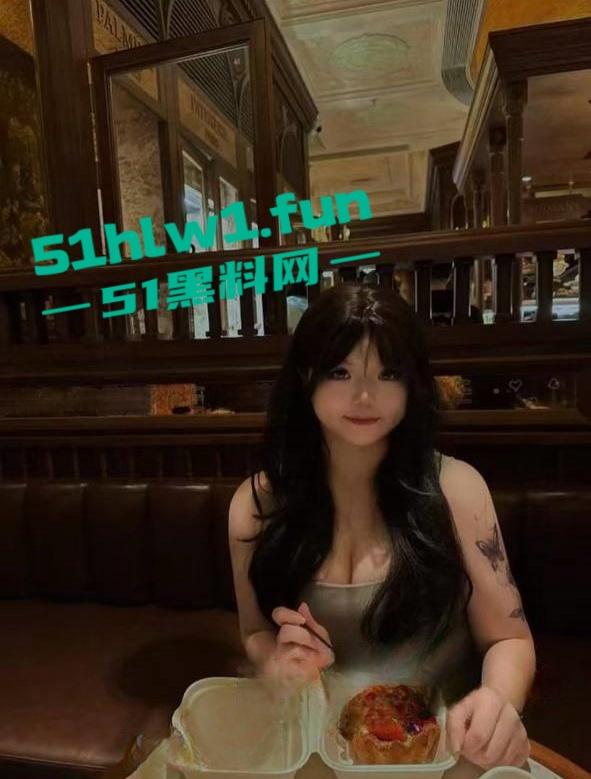 杭州旅游职业学院肥猪【翁晓烨】 把多个男人当冤种,长期PUA男友与自己男人做爱还要按次算费。-25