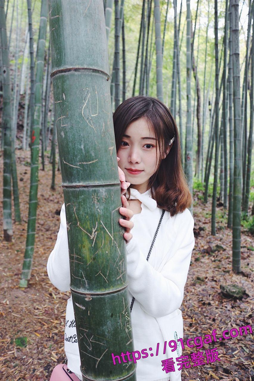 天津财经大学“吴晶晶”身为大二母狗学姐在恋爱期间被大一摄影学弟给开发爆操!-2