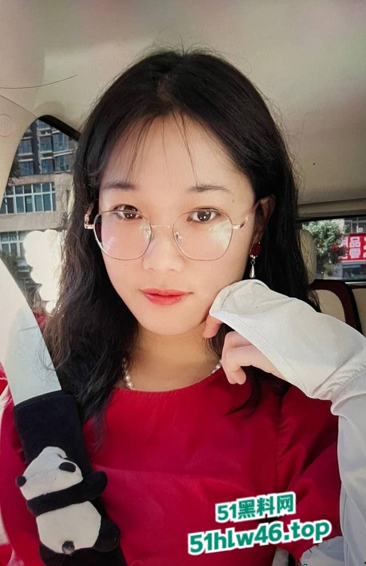 陕西渭南师范学院【陈小雨】背着男友出轨还惨遭炮友曝光,现在是全校出了名的肉便器!-4