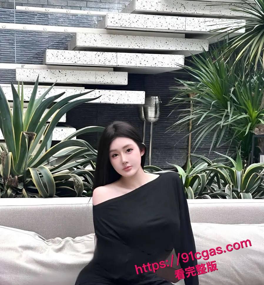 抖音网红下海遭偷拍!花臂纹身小姐姐尺度爆表,舌吻后入太劲爆-2