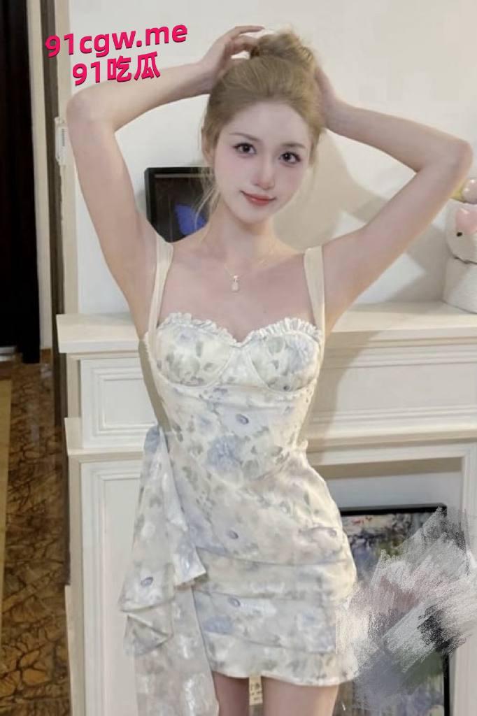 抖音火爆全网的网红女神焕儿,如今以90210的新名字再次归来!还记得之前她的个人视频被前男友泄露出去-1