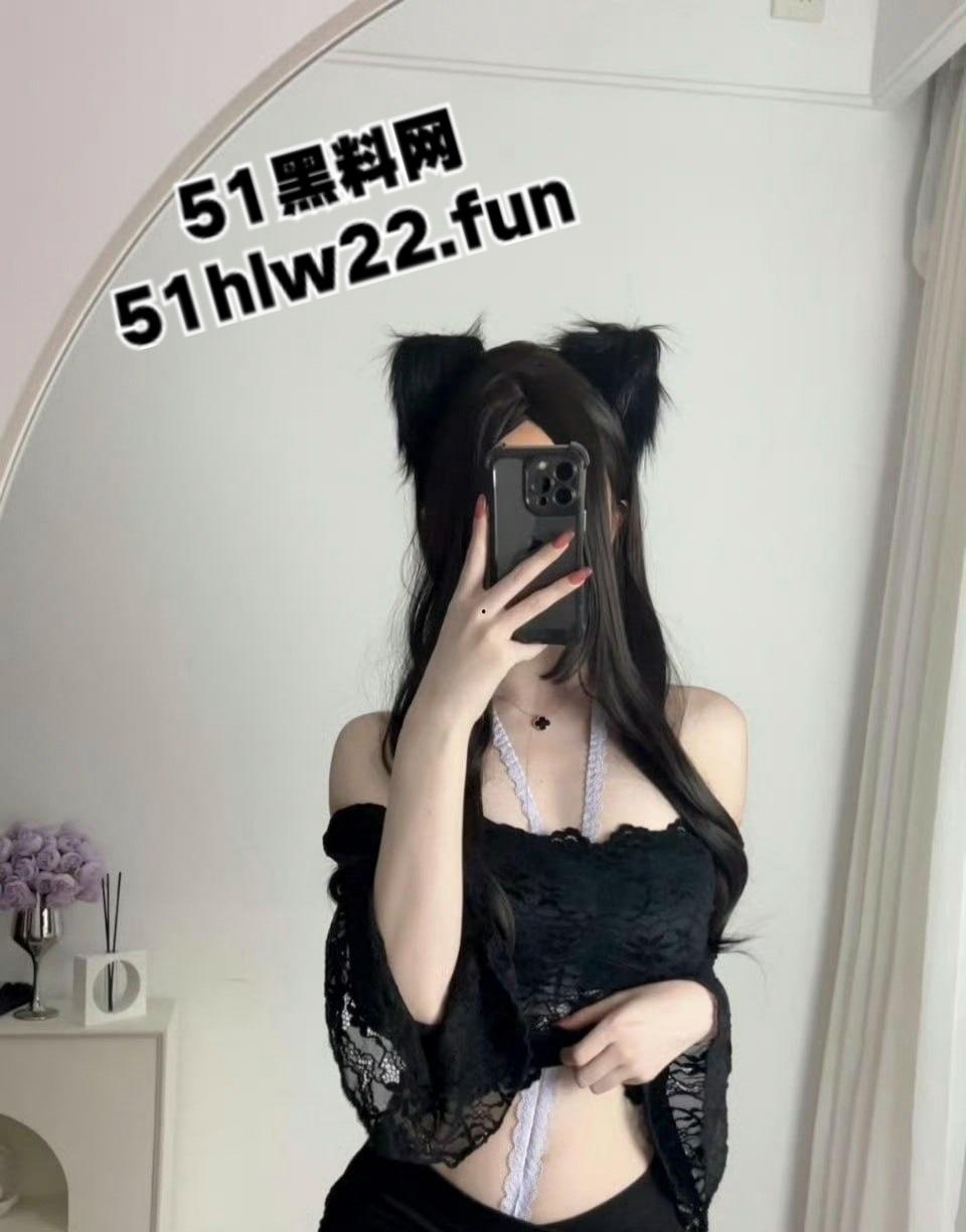 抖音37万粉丝S曲线性感网红【立刻优】金主定制蜜桃臀诱惑自拍,黑丝即正义透明则有情趣!-5