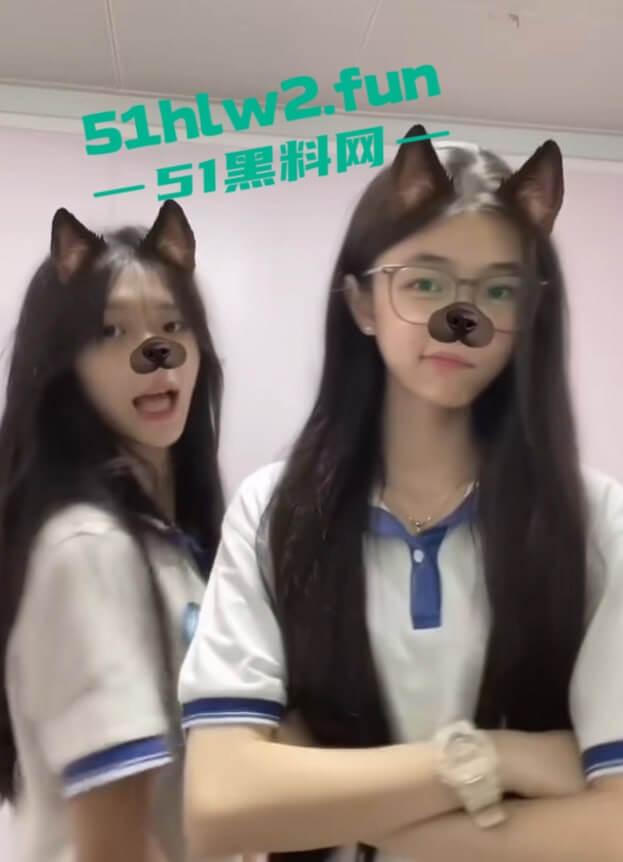 独家曝光!抖音北京长腿御姐骚鸡【Yyezi】大学辍学投靠金爸,调成母狗炮架玩弄爆插粉穴喷白浆!-2