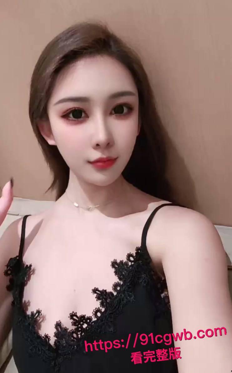 极品女神级骚老婆首次被老公带去给兄弟体验!气场压制,不嗑药鸡巴都不敢硬!-9