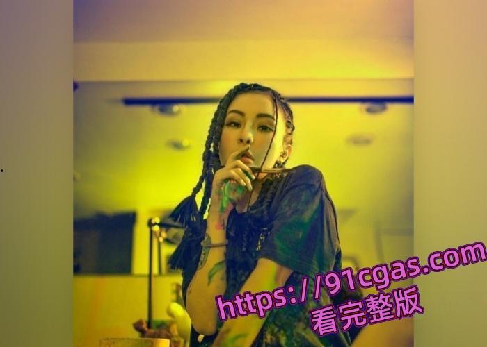 Ig42万粉潜水教练 梁云菲 约炮多金学院性爱视频流出 巨乳狂晃被猛操 超大奶子爽爆全场-8