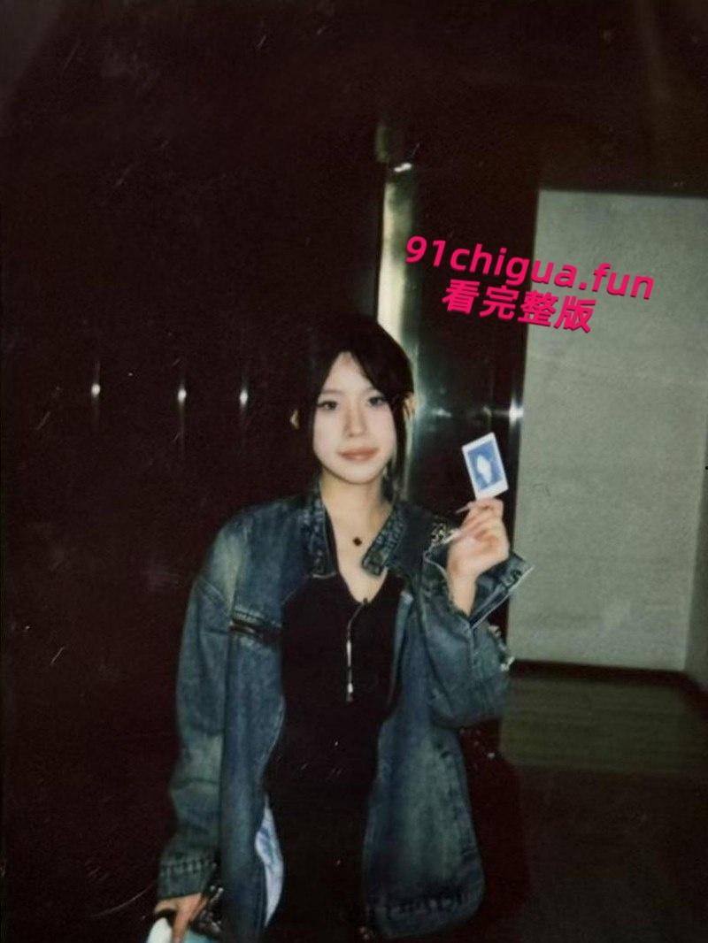 安徽六安皖西学院【邹芳婷】分手后无缝链接疯狂约炮,惨遭前男友报复曝光大量不雅私拍!-2