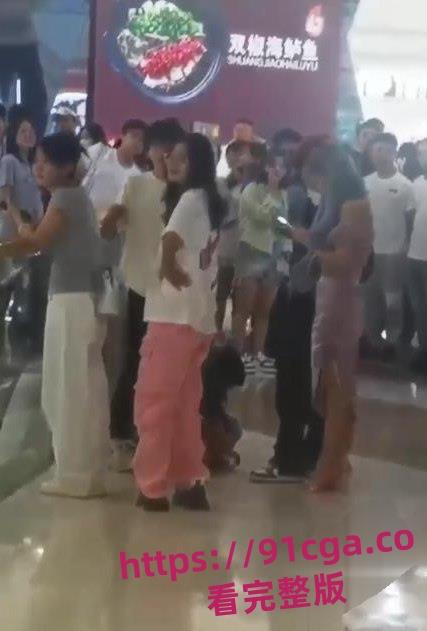 黑龙江哈尔滨哈西万达,偷拍狂被抓住,又是哪个博主要断更了!-4