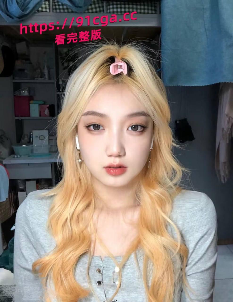 黄发漂亮反差婊肖利琴背着男朋友出去约炮被录制视频威胁,-1