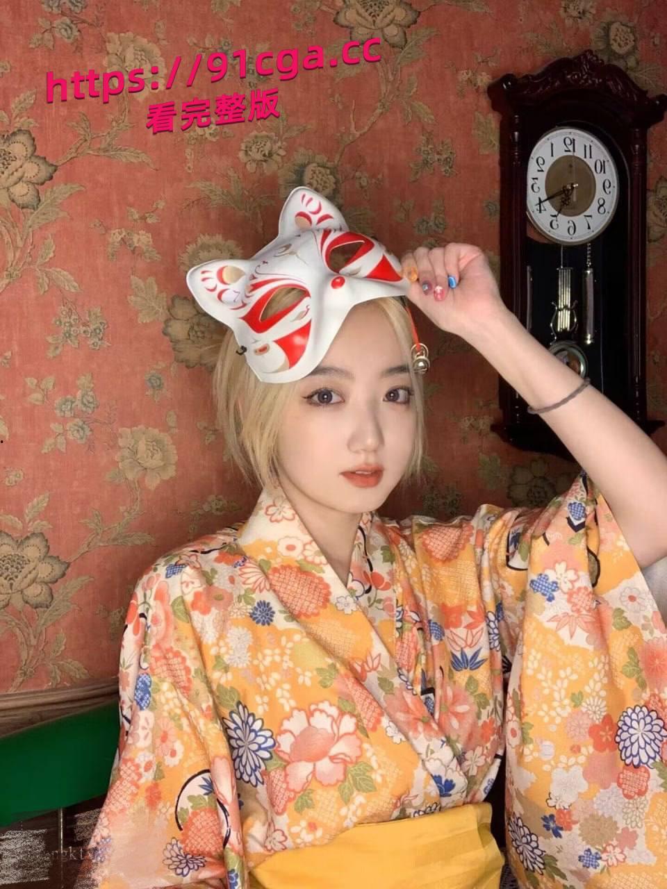 黄发漂亮反差婊肖利琴背着男朋友出去约炮被录制视频威胁,-2