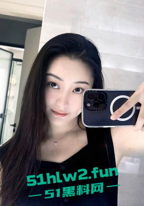 星河地产常州分公司总经理【吴健】与销售主管【刘语娇】及销售们玩群P,兴奋过度引发心梗去世。-7