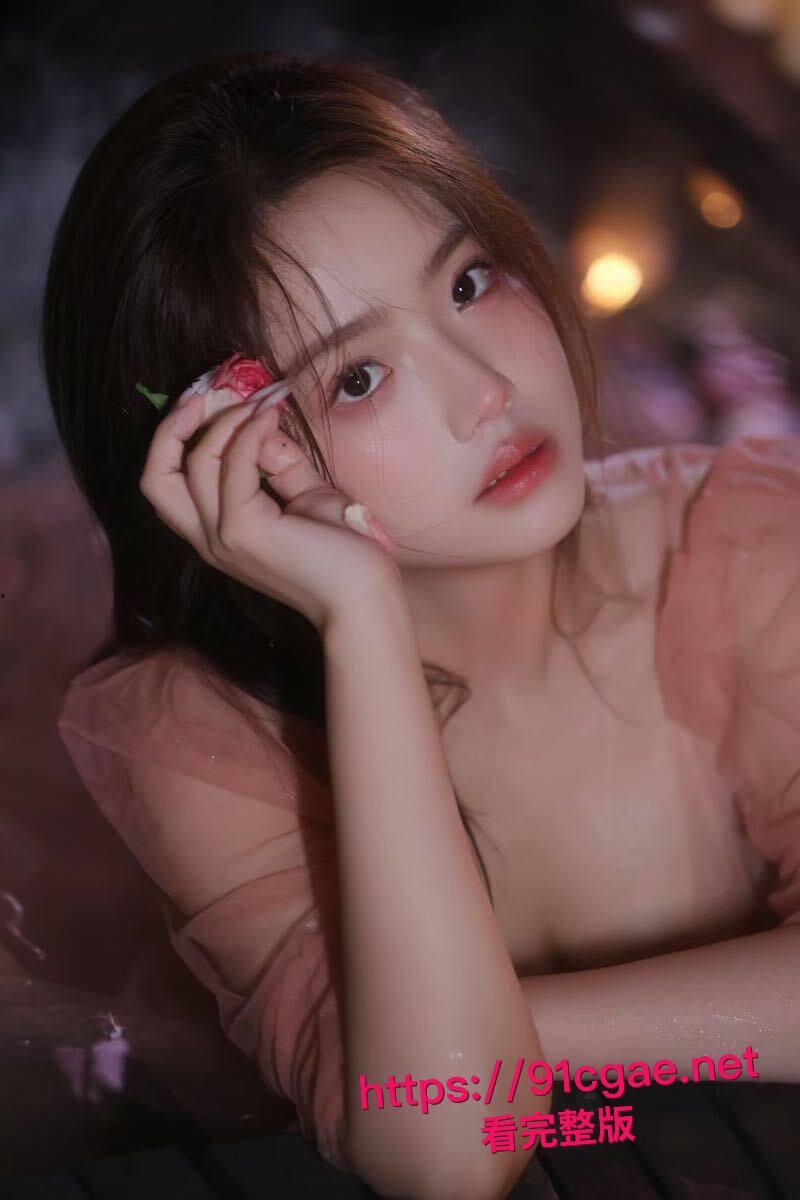 顶级回归!高端外围天花板悠悠复出,白丝腿环被主任暴力颠勺,沙发狂操攻速拉满直接干到飞起!-10