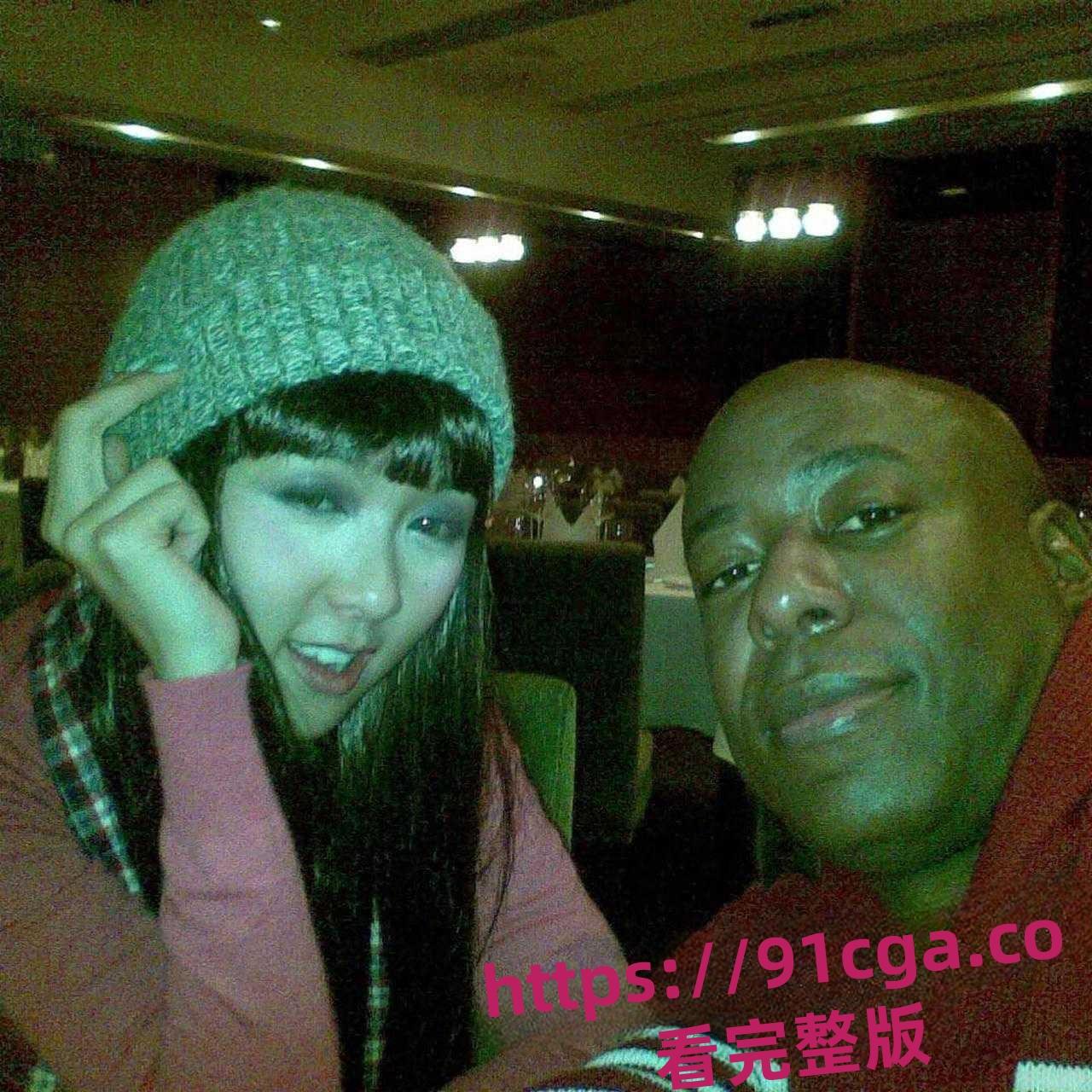 薛凯琪 与富豪黑人男友性爱视频曝光 两人同居3年曾多次出入酒店-14