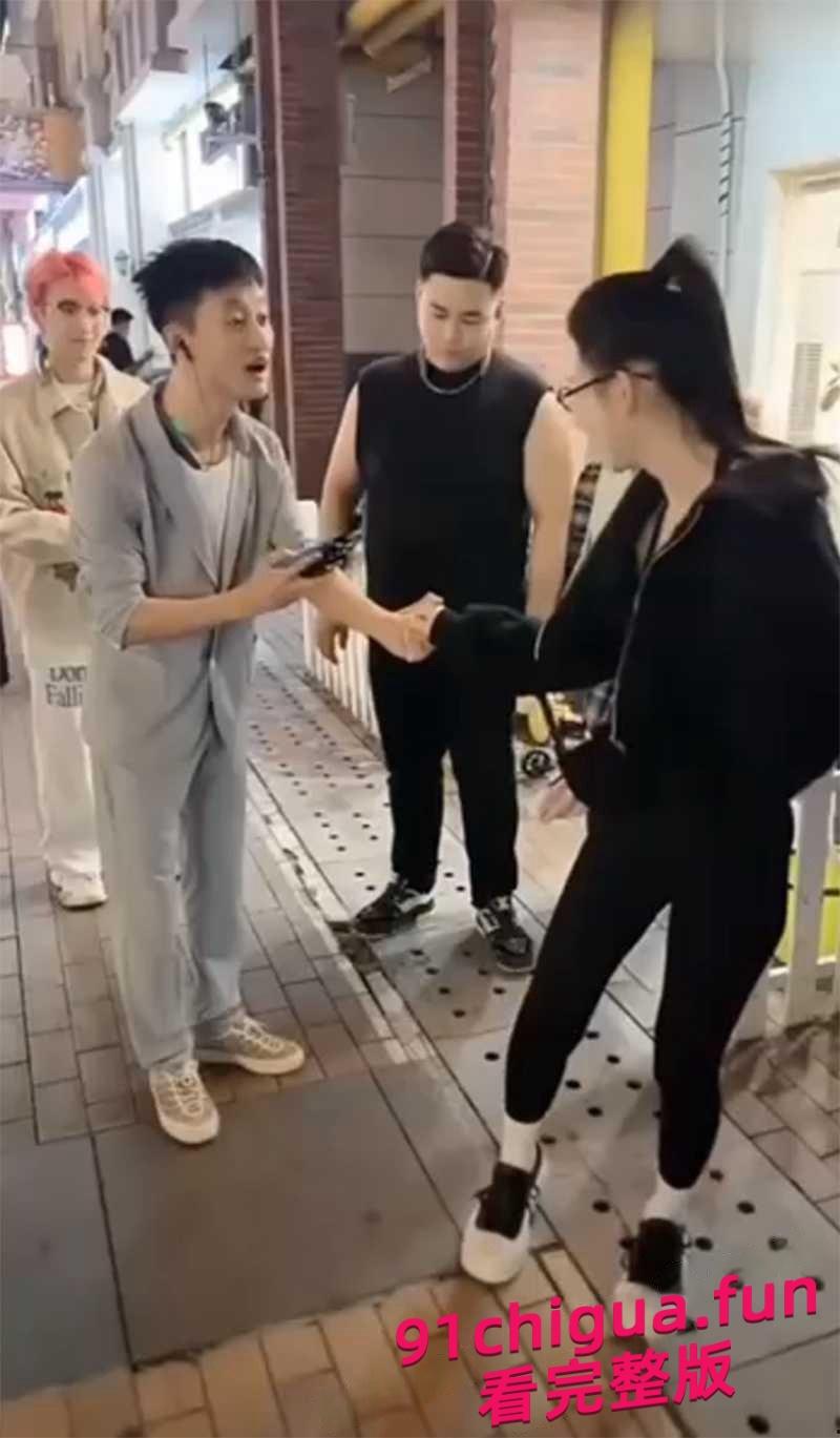 网红祁天道曾因诈骗获刑4年,出狱后低俗直播再次被拘留-3