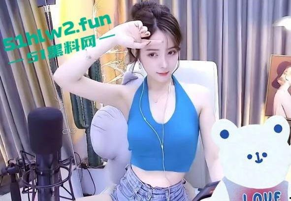 虎牙王者荣耀美女主播【酷萱】疑似榜一大哥示爱不成化身外卖员上门惨遭杀害!-13