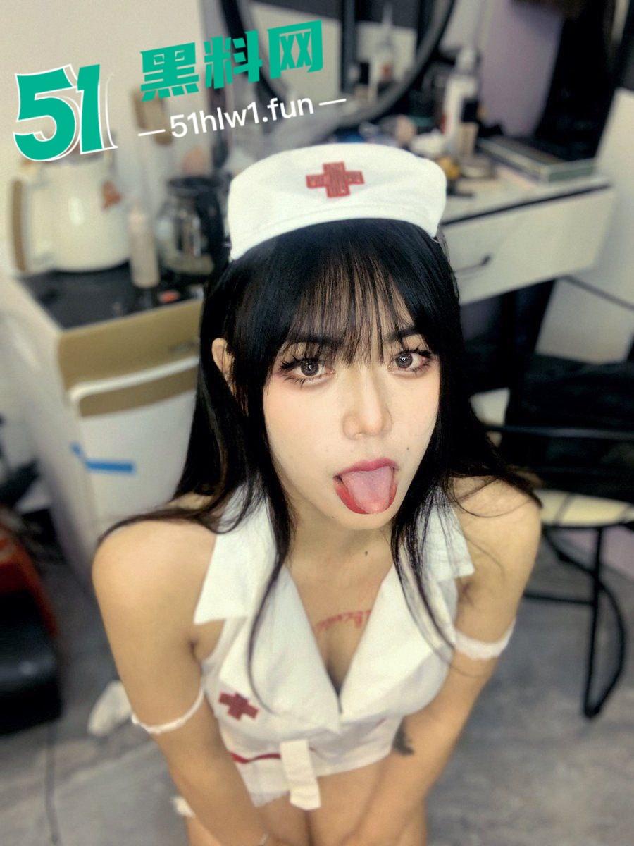 顶级身材【纹身社会姐】御姐颜值性感女神蜂腰巨乳腿长逆天,圆润翘臀性感至极穿各式情趣丝袜私拍流出。-5