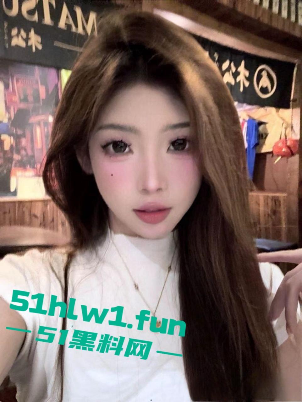 颜值反差女主播【VV星球】福利流出,天使脸蛋九头身巨乳,黑色蕾丝薄纱下的骚气让人瞬间浴血沸腾!-11