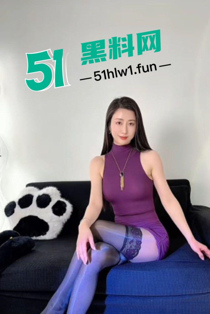 抖音23万粉网红【又是我】专属福利翻车,情趣旗袍肉丝高跟,自慰画面让粉丝炸锅!-11