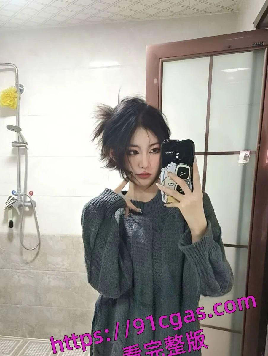 宁夏省吴忠市的19岁巨乳美少女【王怡媛 】自拍被爆流出,女神私底下还不知有多骚呢-4