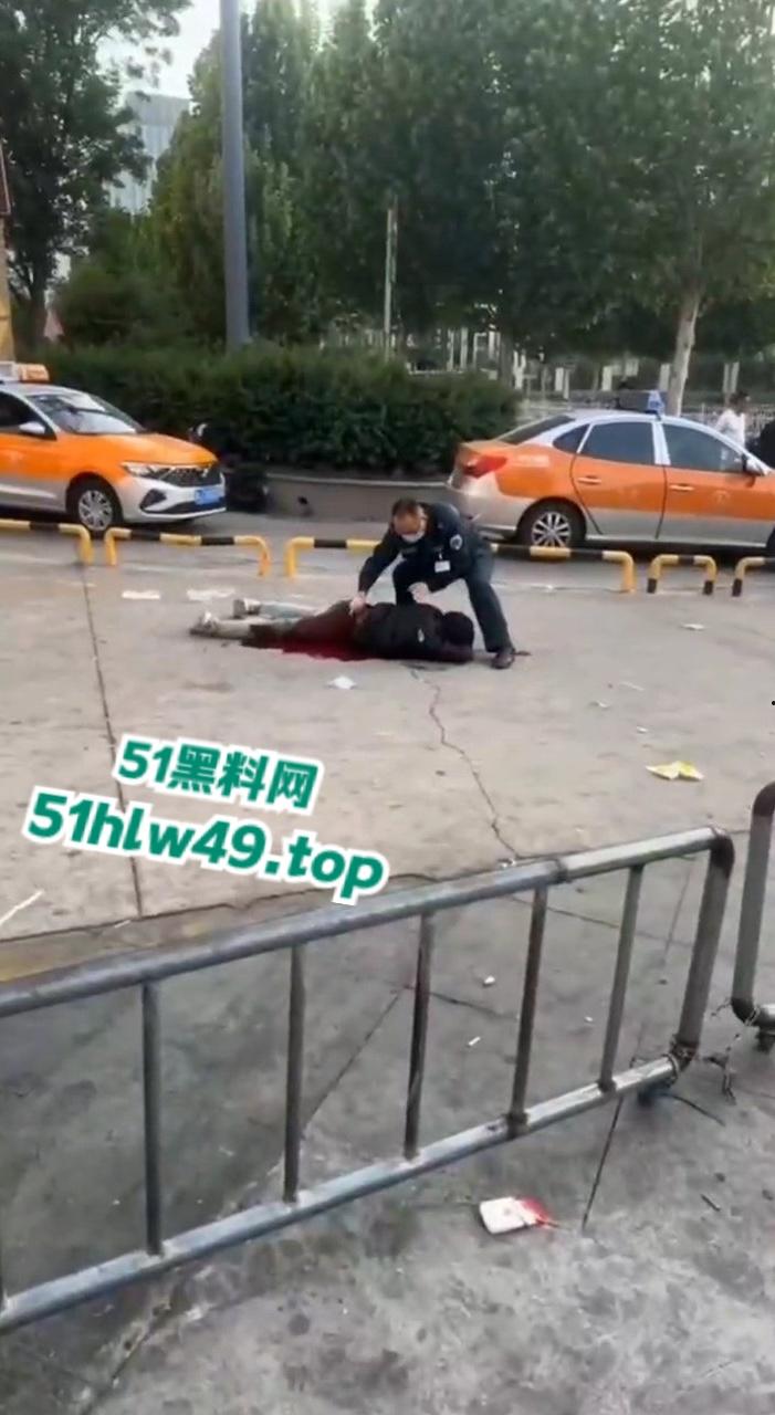 山东泰安万达恶魔团街头斗狠,打死单身小伙,快手流量过万杀人还发视频炫耀。-10