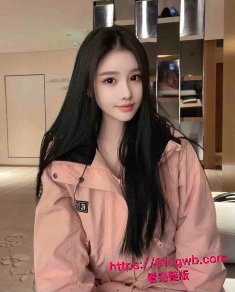 昆明理工大学系花李梦静家中最新私密视频泄密:跪地深喉吸吮肉棒口爆吞精,床上无套爆操骚穴激情颜射!-8