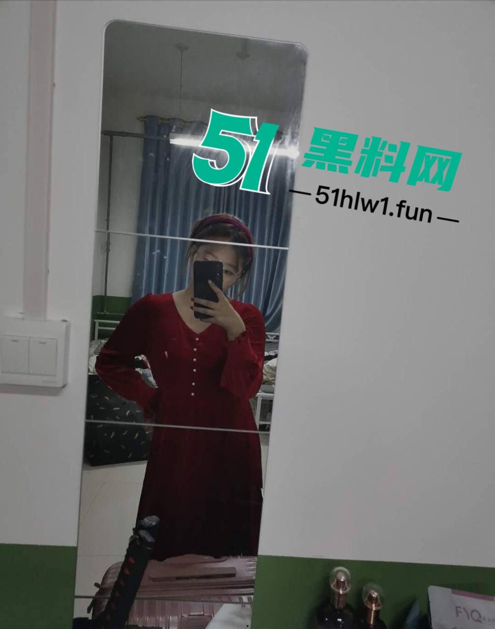 西安反差婊母狗教师,白天教书育人晚上变身母狗开始自拍给网友上性教育课程自慰视频曝光。-11