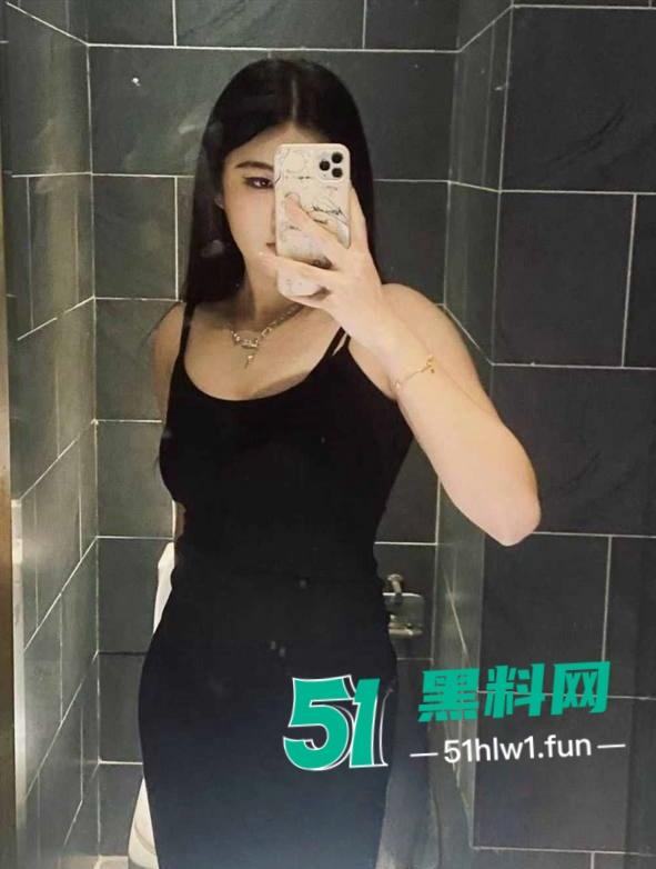 厦门反差婊【刘欣语】神似王祖贤的御姐气质,约酒吧帅哥打炮5分40秒啪啪性爱视频流出。-8