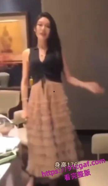 碧桂园高管选妃,老总莫斌设宴选妃视频流出,繁忙的工作之余还要抽时间选妃-8