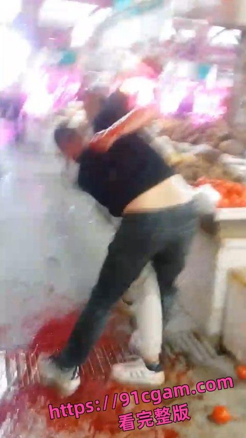 广东中山小榄菜市场杀人案全曝光!老婆偷情被抓 绿帽老公持刀桶男小三!-1