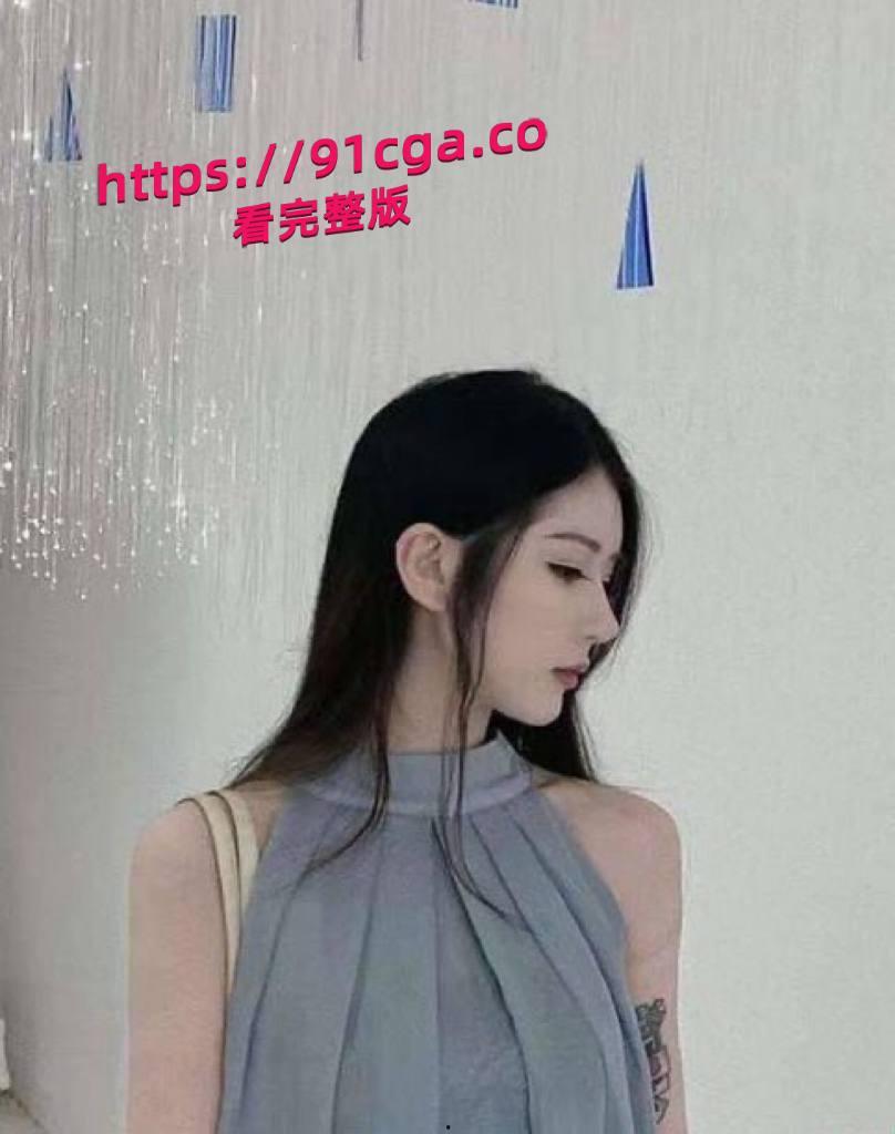 上海浦东极品名媛外围张佳怡,下海卖逼毫无底线,在当地的外围圈可谓是无人不知无人不晓-3