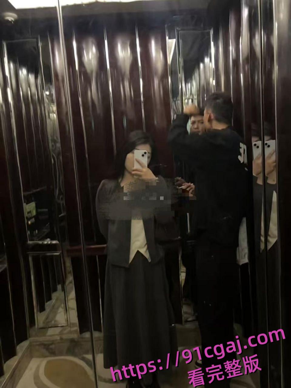 防火防盗防闺蜜,好闺蜜勾引自己老公,背着自己开房约炮,事情败露后,离婚和闺蜜结婚了-5