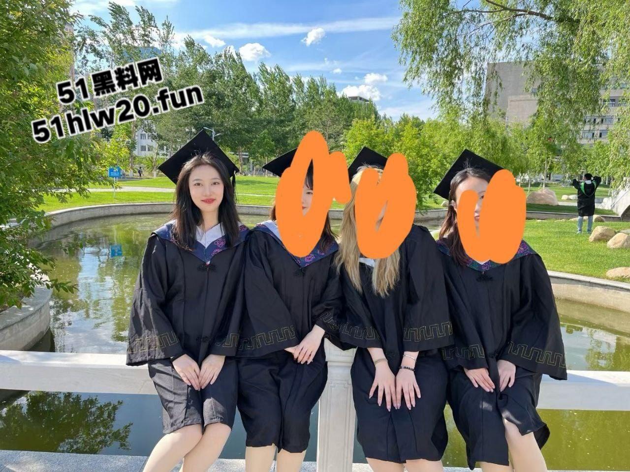 英国知名杜伦大学，富家千金硕士生【李颖】不雅视频流出，娇嫩身材被暴力抽插淫叫声不断。-1