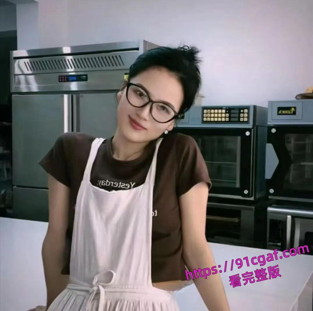 启东二喜甜品店美艳老板娘出轨18岁暑假工，称赞对方像个“永动机”-1