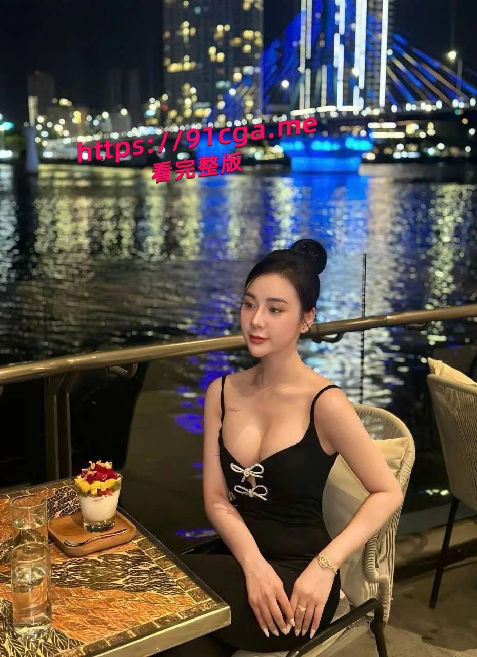 只要钱到位，小红书网红哪有平时高冷女神的样子，超级反差淫荡不堪-1