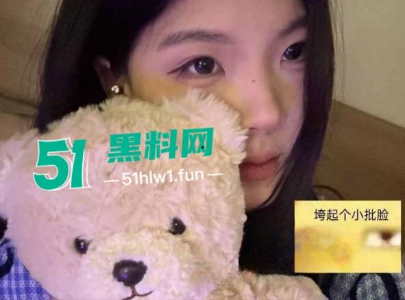 四川成都清纯可爱反差女大学生【林意如】多段大尺度视频,现实和网络中判若两人视频认证。-2