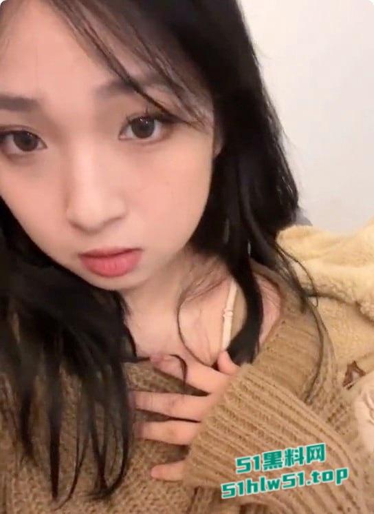 狗血剧情照进现实，08年小伙刷到其他人大胆告白自己女友【赵思懿】愤怒曝光渣女及性爱视频。-9