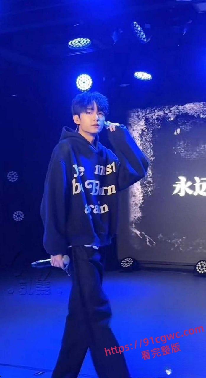 抖音340万粉网红少涵自曝猛料 男友伍六七出轨操粉 无套内射女粉为其打胎 性爱视频曝光实锤无疑！-15