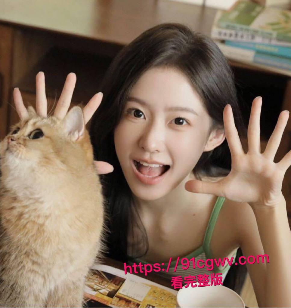 长春南关霓虹夜色下探探野花赵彤酒店狂欢,纹身大腿翘起爆插,大红蜡烛肚皮摆拍,视频尺度拉满!-5