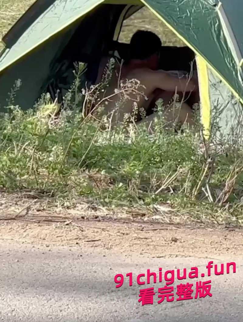 青州古街深夜情侣行为过火？男方淡定回应路人 # 山东青州古城# 情侣#野外做爱-1