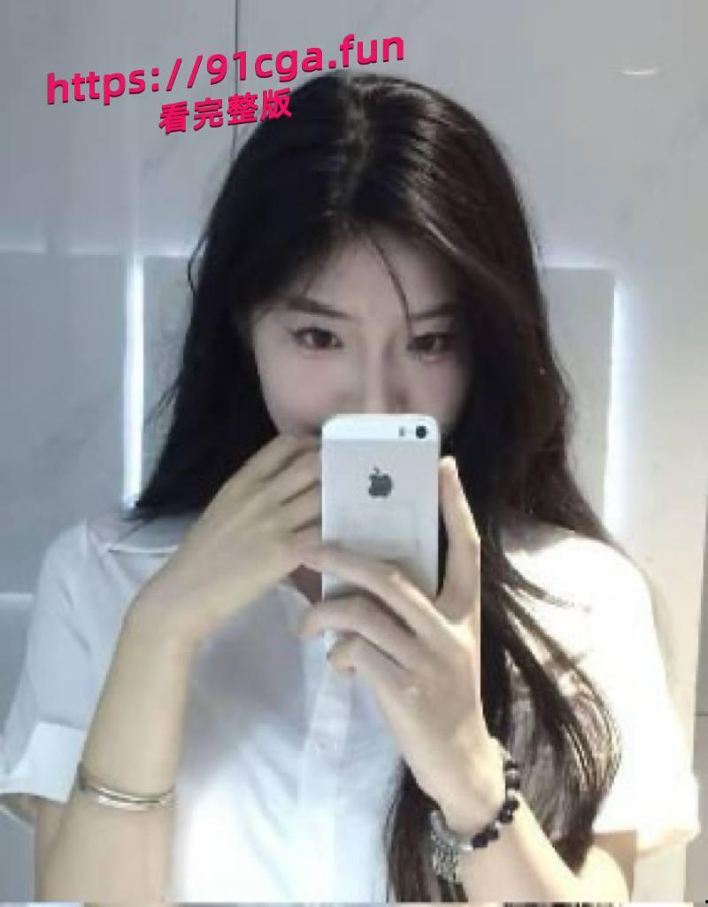 广东茂名人妻方诗琴出轨事件闹得沸沸扬扬，真是骚得没边了！-1